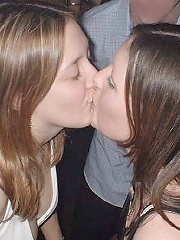 girls kissing megamix 75
